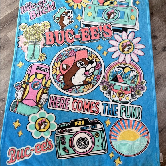 Buc-ee's Blue Fun Graphic Throw Blanket - Picture 2 of 3